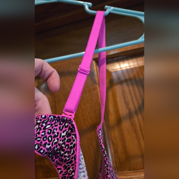 Pink, Victoria Secret,Women's Bra, Size 36 B, Push-Up, Perfect Shape, Never Worn - Picture 7 of 8